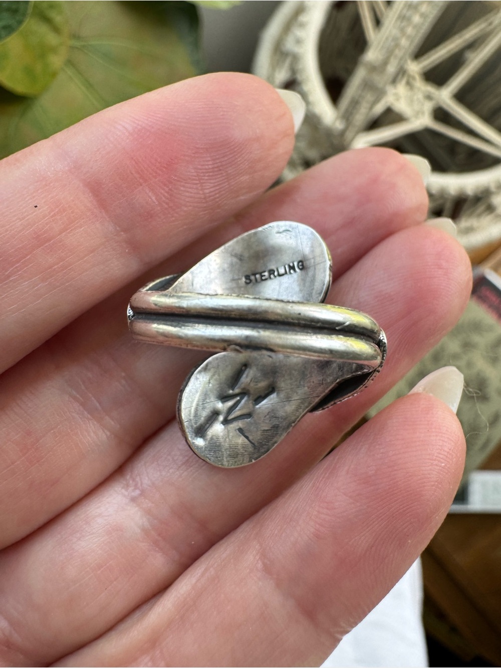 Navajo handmade, stamped, sterling silver turquoise and coral adjustable ring - Picture 3 of 7